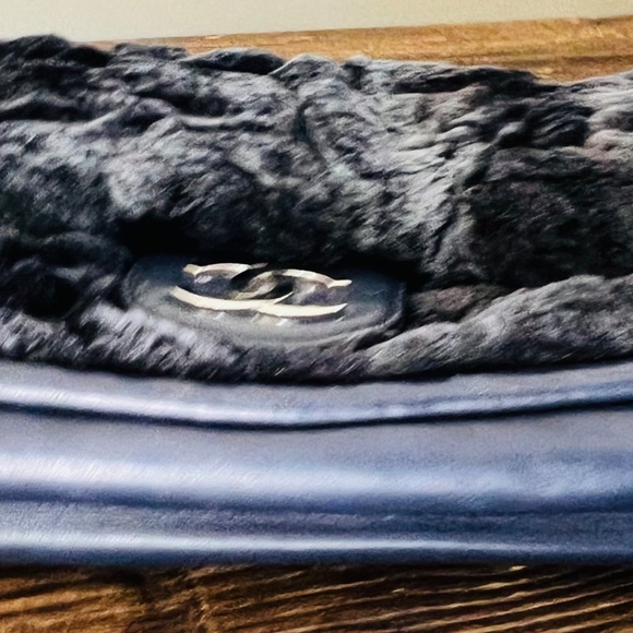 Authentic Chanel - Lapin Rabbit Fur and Leather Classic Single Flap Handbag - Picture 10 of 16